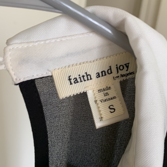 Jeweled Collared Sheer Blouse - Picture 3 of 6